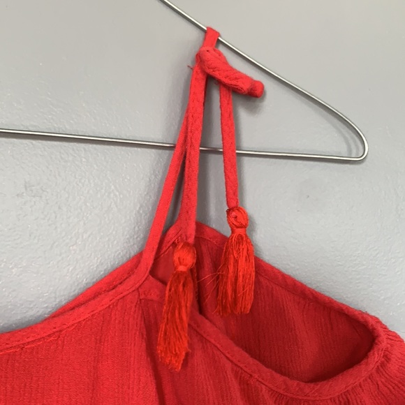 Red Floral Shoulder Top - Picture 3 of 6